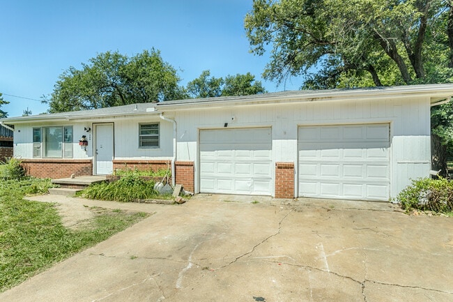 Photo - 308 S Payne St
