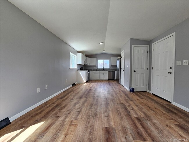 Photo - 334 Fair Oaks Rd