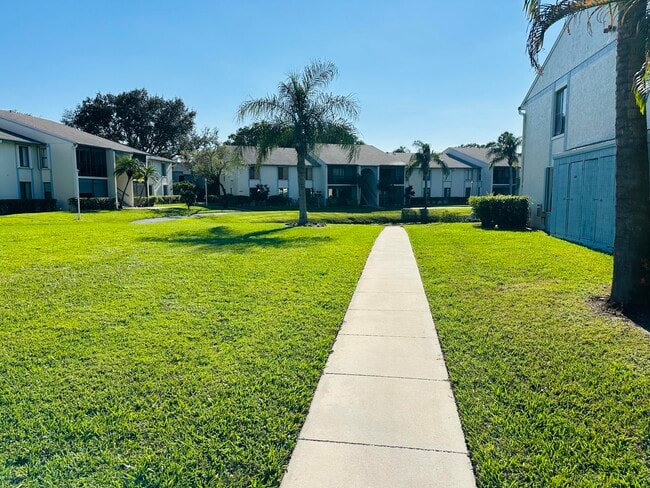 Photo - 1115 Green Pine Blvd Unit A1