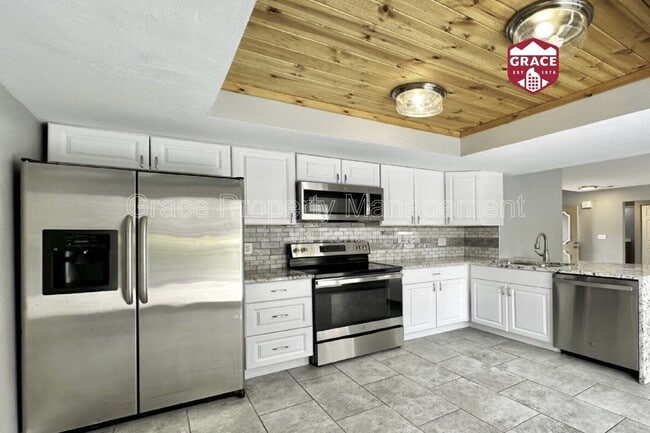Building Photo - 13274 E Asbury Dr