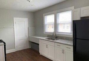 Photo - 6957 S Artesian Ave Unit 1