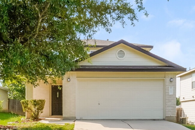 Building Photo - 117 Mood Lake Dr