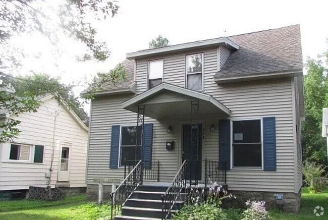 Building Photo - 3 Bed 1 Bath Bay City Home