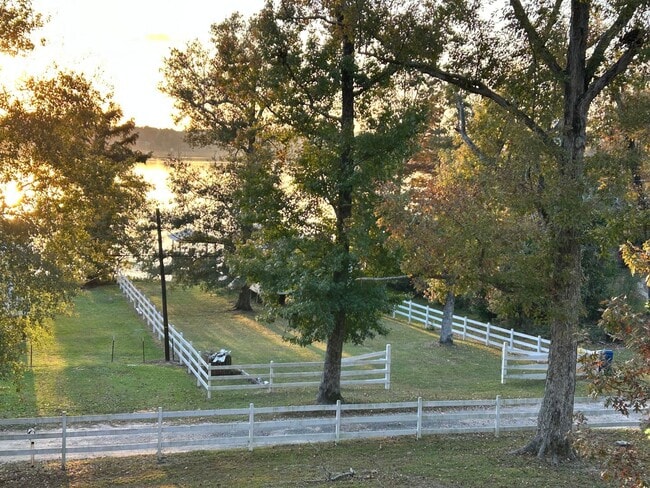 Photo - 652 Emory Landing Rd