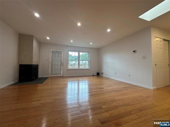 Photo - 38 Garden Pl Unit 133