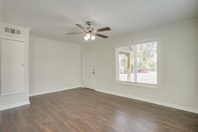 Photo - Amazing Remodeled 2 Bed, 1 Bath Ready tor ...