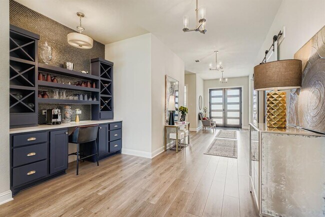 Photo - 9818 Wright Dr