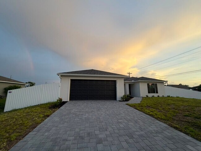 Photo - 2324 NW 25th St