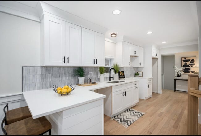 Photo - 8536 S Morgan St