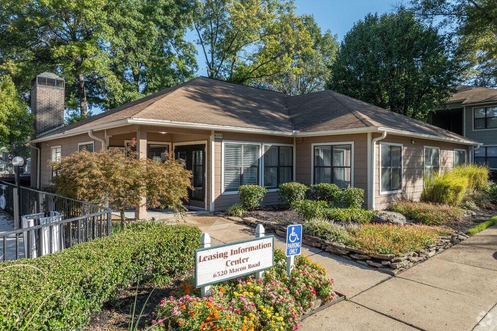 Leasing Office