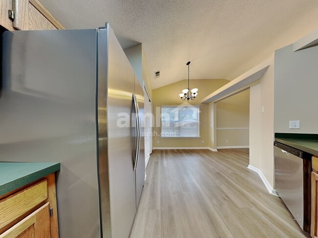 Photo - 16 Mallorys Way