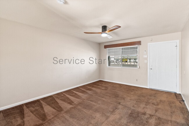 Photo - 1223 W Oxford Dr