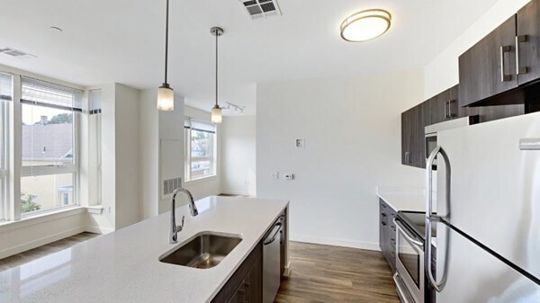 Photo - 180 Eastern Ave