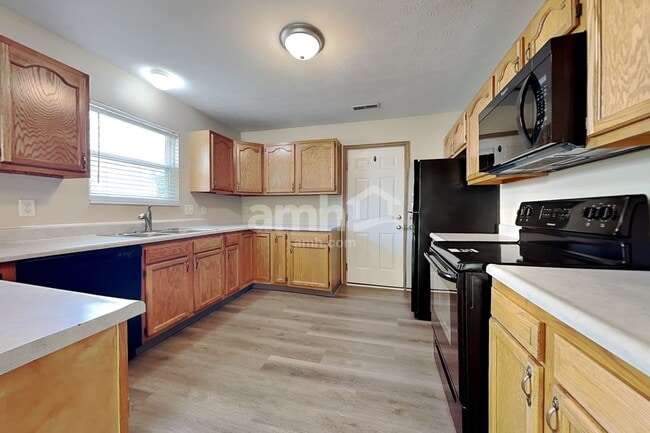 Photo - 1344 Crescent Ct