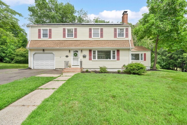 Building Photo - 36 Westmoreland Dr Rental