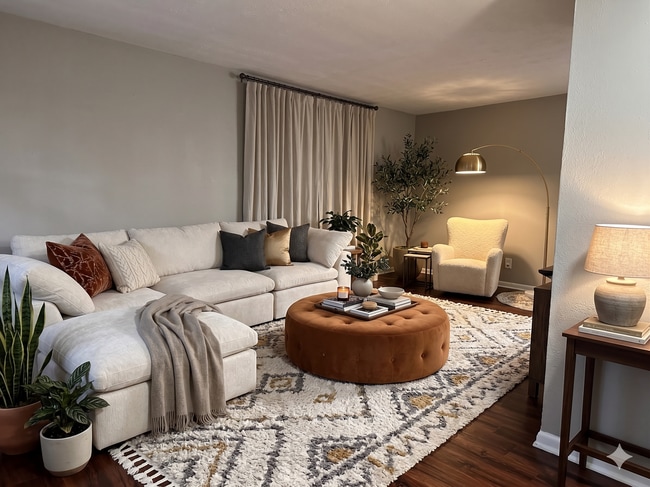 Building Photo - Marisposa Park Apartments