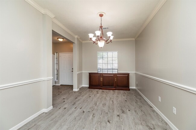 Photo - 13110 Mills River St