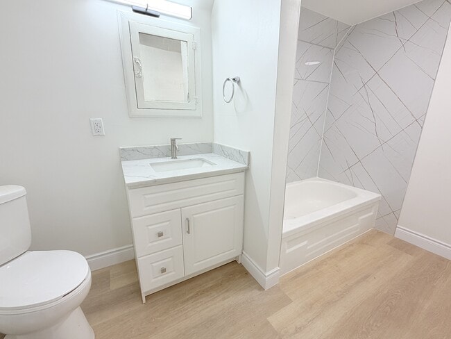 Photo - 165 College Ave N Unit 1