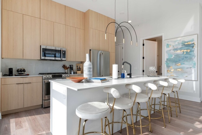 Photo - 738 N Milwaukee Ave Unidad ID1029581P