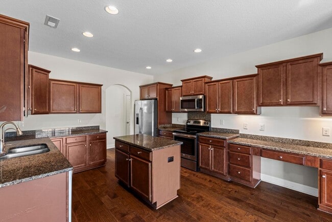 Photo - Large 5 bedroom home- don't miss this one!