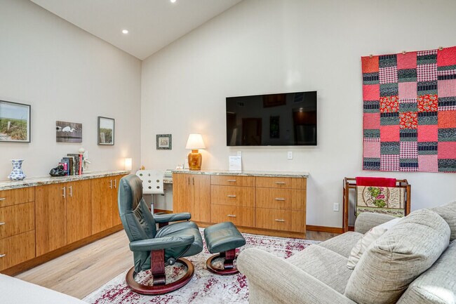 Photo - 2820 Van Buren St Unit ID1304974P