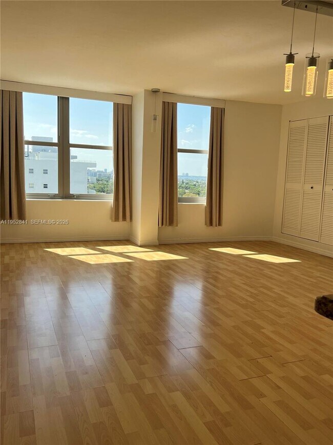 Photo - 2899 Collins Ave Unit 1502