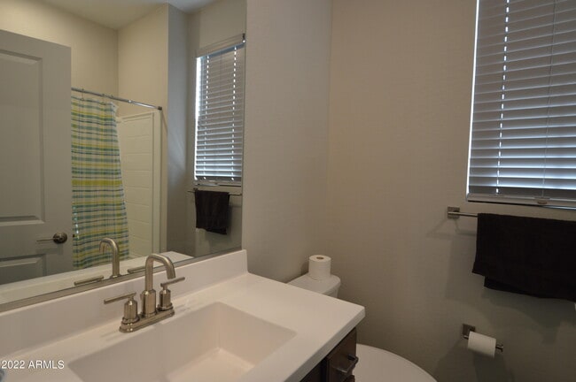 Photo - 1326 W Coyote Dr