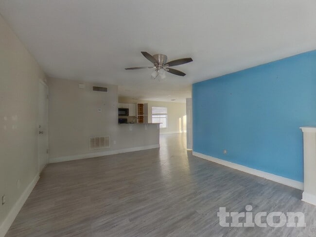 Photo - 1930 Bluets Ct