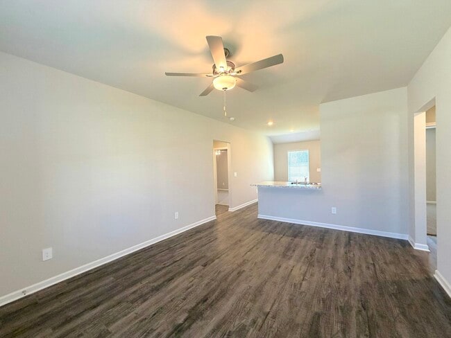 Photo - 107 Olde Hearth Rd