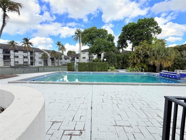 Photo - 7140 NW 179th St Unit 107