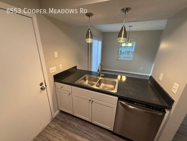 6553 Cooper Meadows Rd