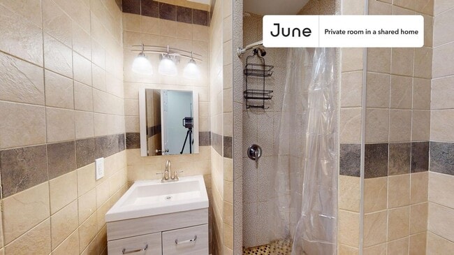 Photo - Room in Shared 4 bed/2 bath home Unit D