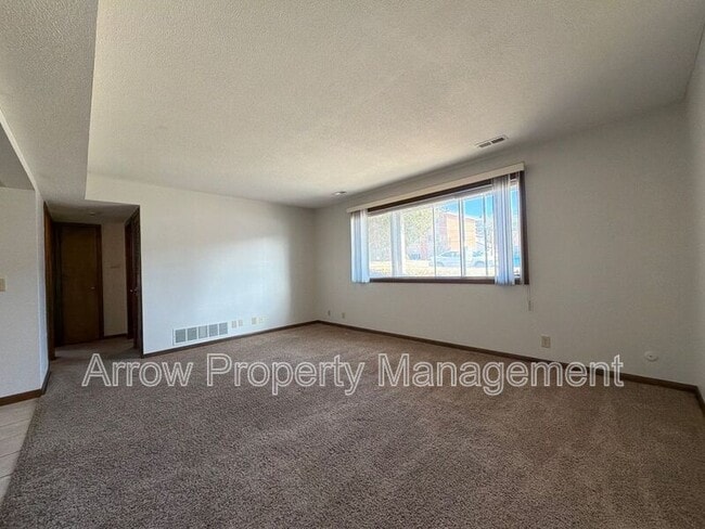 Photo - 3831 S 46th St Unit 1