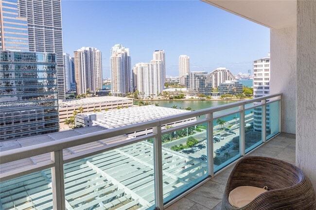 Photo - 950 Brickell Bay Dr Unit 1504