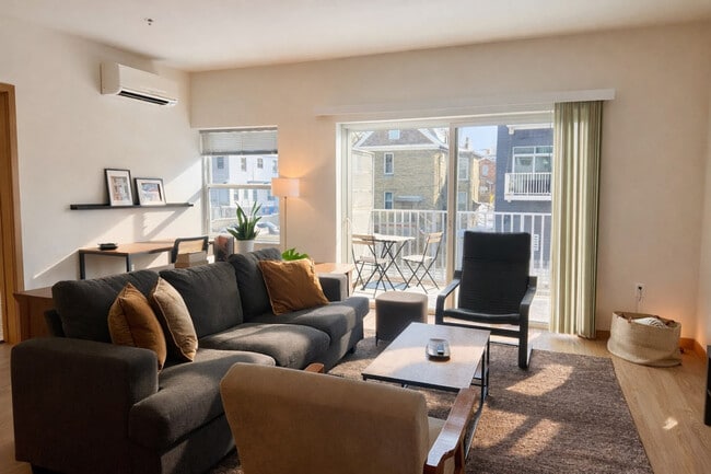 Photo - 1640 N Water St Unidad SI ID1379063P