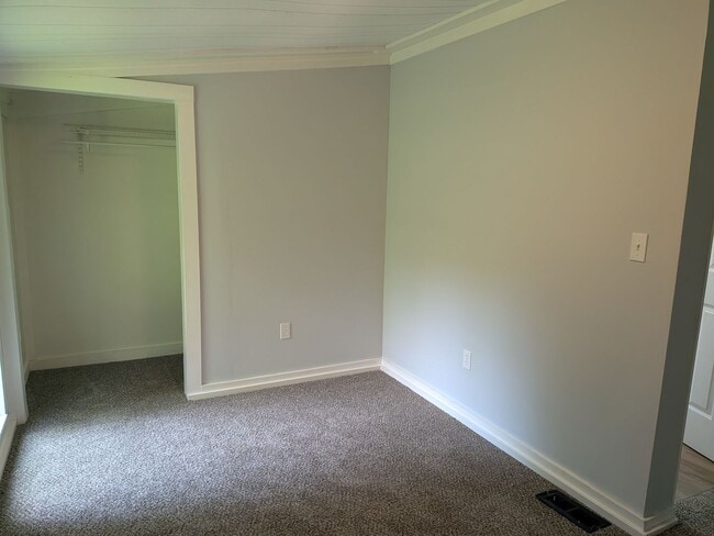Photo - Move in Ready 4 Bed 2 Bath House