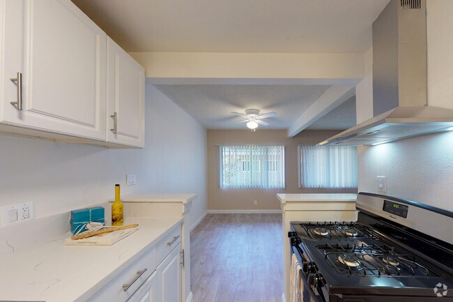 1BR,1BA - 700 SF - Trio Apartment Homes