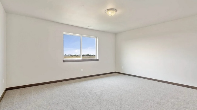 Photo - 602 Black Diamond St Unidad B