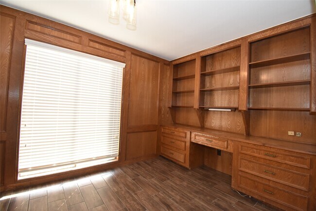 Photo - 1330 Westgreen Blvd