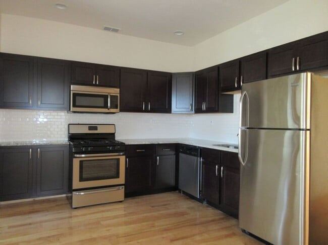 Photo - 3807 W Hirsch St Unit 2