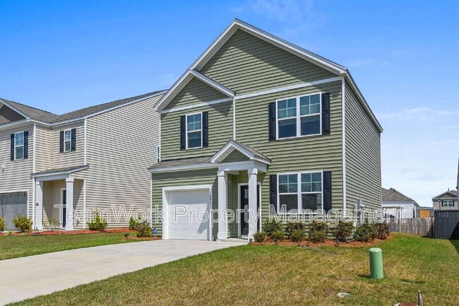 Photo - 806 Lilyford Ln