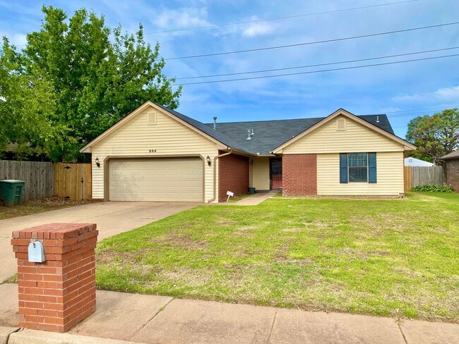 Great 3 bed 2 bath home in Edmond! - Great 3 bed 2 bath home in Edmond!