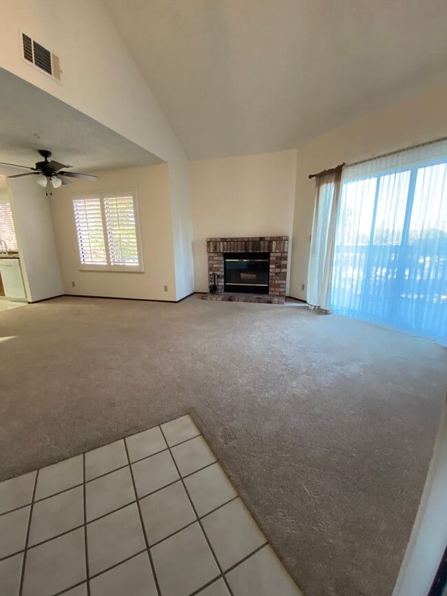 Photo - 3346 Smoketree Commons Dr