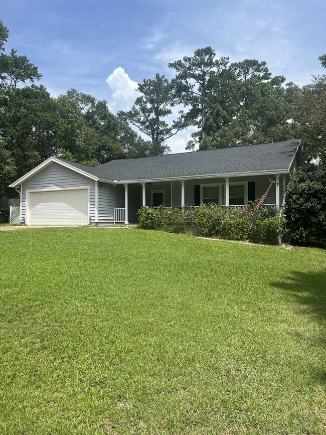 2348 Royal Oaks Dr Rental For Rent in Tallahassee, FL