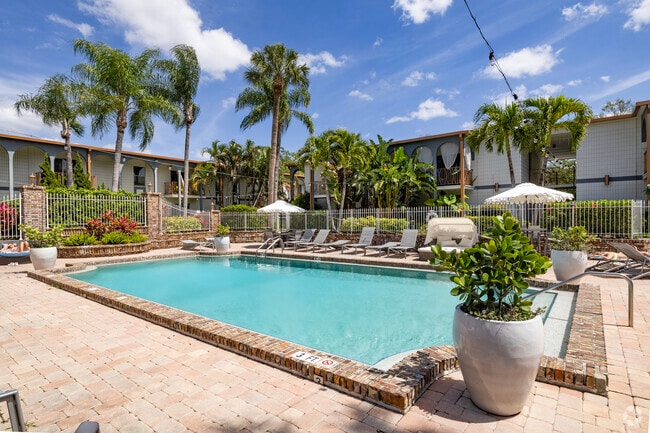 Building Photo - Westshore Palms at Kennedy