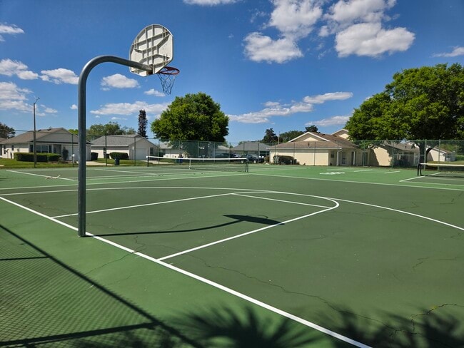 Photo - 1632 Tudor Ln