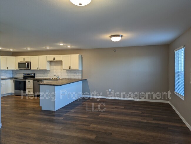 Photo - 1873 10th Ave E Unit Apt. 101