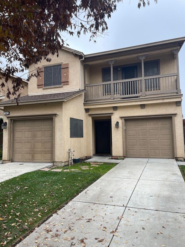 Building Photo - Beautiful 3 Bedroom Home in South Manteca – Prime Location!