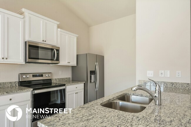 Photo - 356 Gourd St