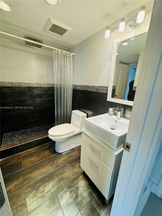 Photo - 4717 NW 7th St Unit 308-10